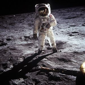 Scopri di più sull'articolo Osservazione del cielo estivo e Commemorazione del cinquantenario dello sbarco sulla luna