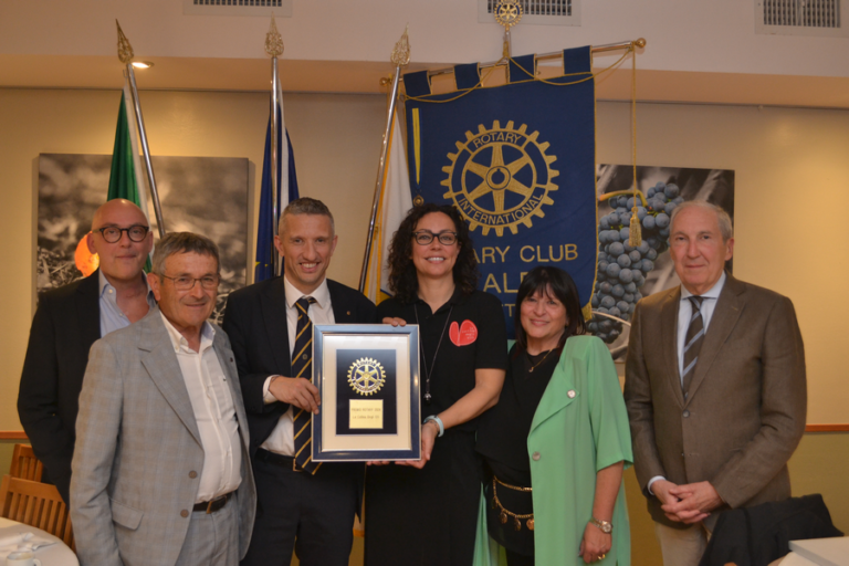 Scopri di più sull'articolo “La Collina degli Elfi” riceve il premio Rotary Alba 2024
