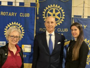 Scopri di più sull'articolo Conferenza di Gianni Bertolusso sulla Intelligenza Artificiale all’Interclub dei Rotary Alba, Bra e Savigliano