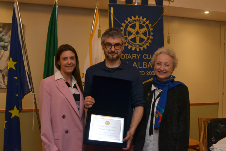 Scopri di più sull'articolo Il Rotary club di Alba per il Consorzio socio assistenziale e Consegna del premio Rotary Alba 2025 al regista Andrea Icardi
