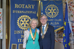 Scopri di più sull'articolo Il Rotary Club Alba ospita il Governatore del Distretto 2032 Luigi Gentile e accoglie tra le sue fila due nuove socie