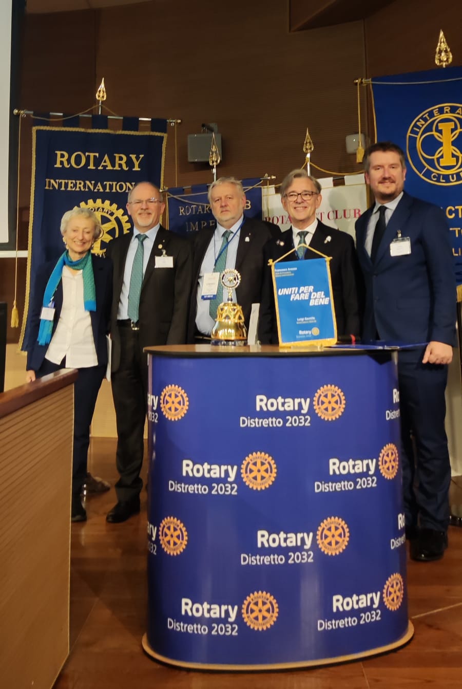 Al momento stai visualizzando Il Rotary club di Alba al Seminario Rotary Foundation di Imperia