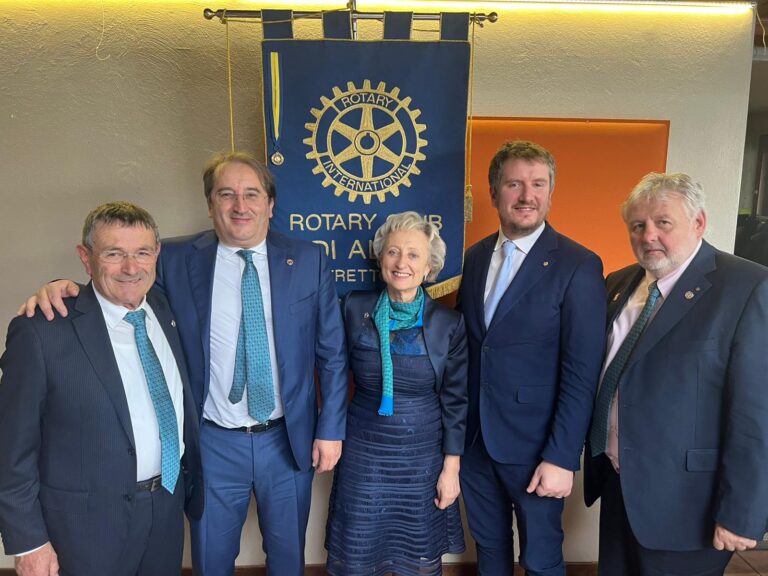 Scopri di più sull'articolo “Tartufi e Barolo- il gusto della solidarietà”. Il Rotary Club Alba a sostegno del Fondo Capone contro le calamità naturali